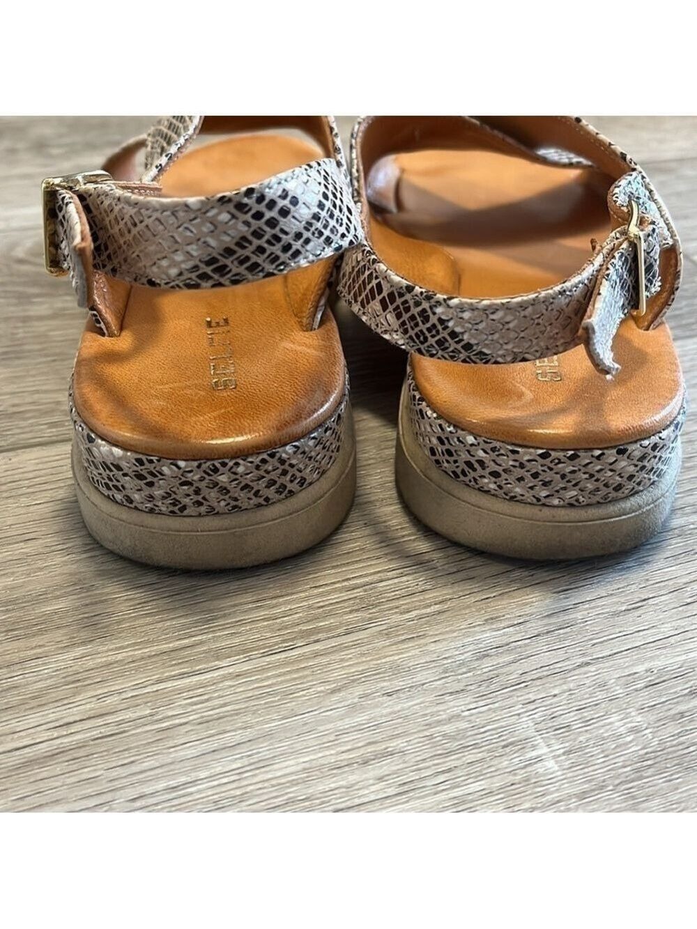 SELFIE Faux Snakeskin Vegan Low Wedge Sandal Criss Cross Straps, Size 36 (5.5) - Picture 4 of 10